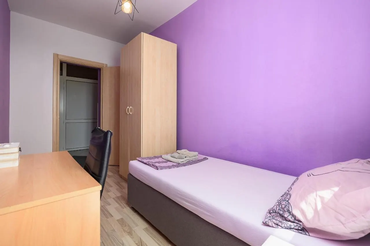 Apartman View Pula 0*,